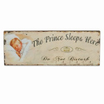 Metalskilt The Prince sleeps here 13x36 cm.
