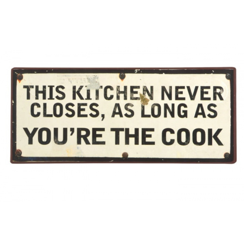 Metalskilt “This kitchen never closes”