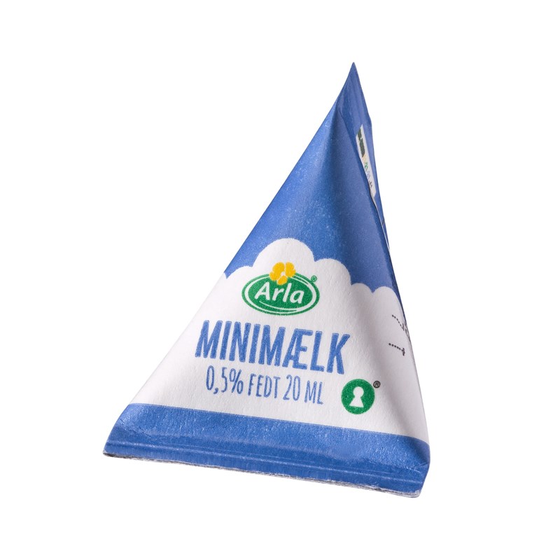 Kaffemælk Arla Mini mælk 20 ml. i brik 0,5% 100 stk/karton Arla Mini kaffemælk 20 ml portionsbrik 0,5% fedt – 100 stk/karton