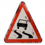 Trafikskilt Glat i våd føre (Ø30 cm.)